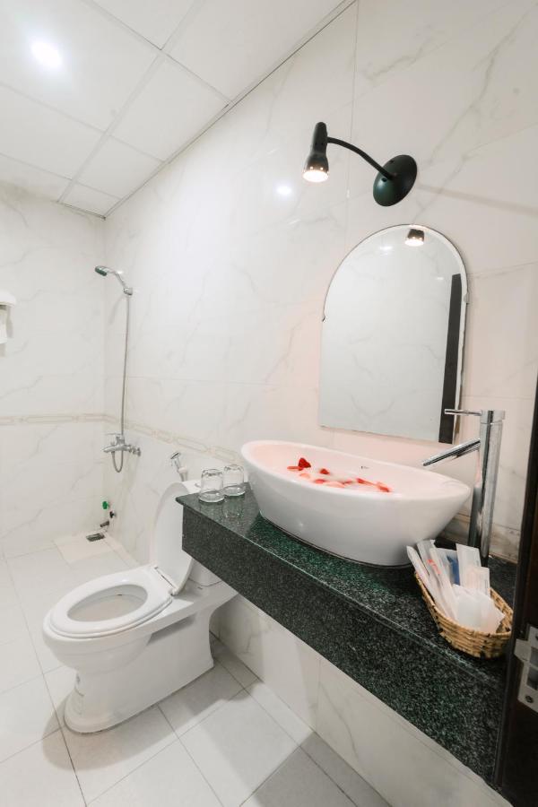 Lotus Rock Hotel ダナン市 エクステリア 写真